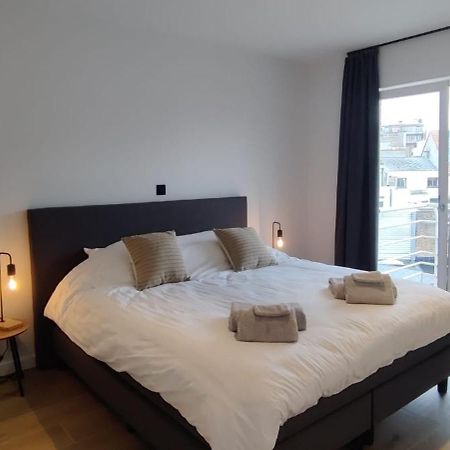 Luxueus, Ruim Appartement Op 350M Van Het Strand Ostende Extérieur photo