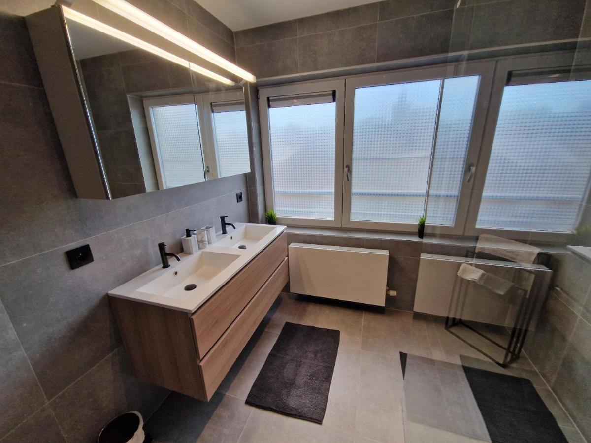 Luxueus, Ruim Appartement Op 350M Van Het Strand Ostende Extérieur photo